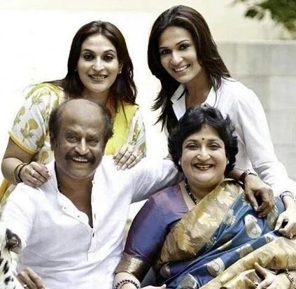 Aishwarya Rajinikanth with her father Rajinikanth, mother Latha Rangachari and sister Soundarya Rajinikanth
